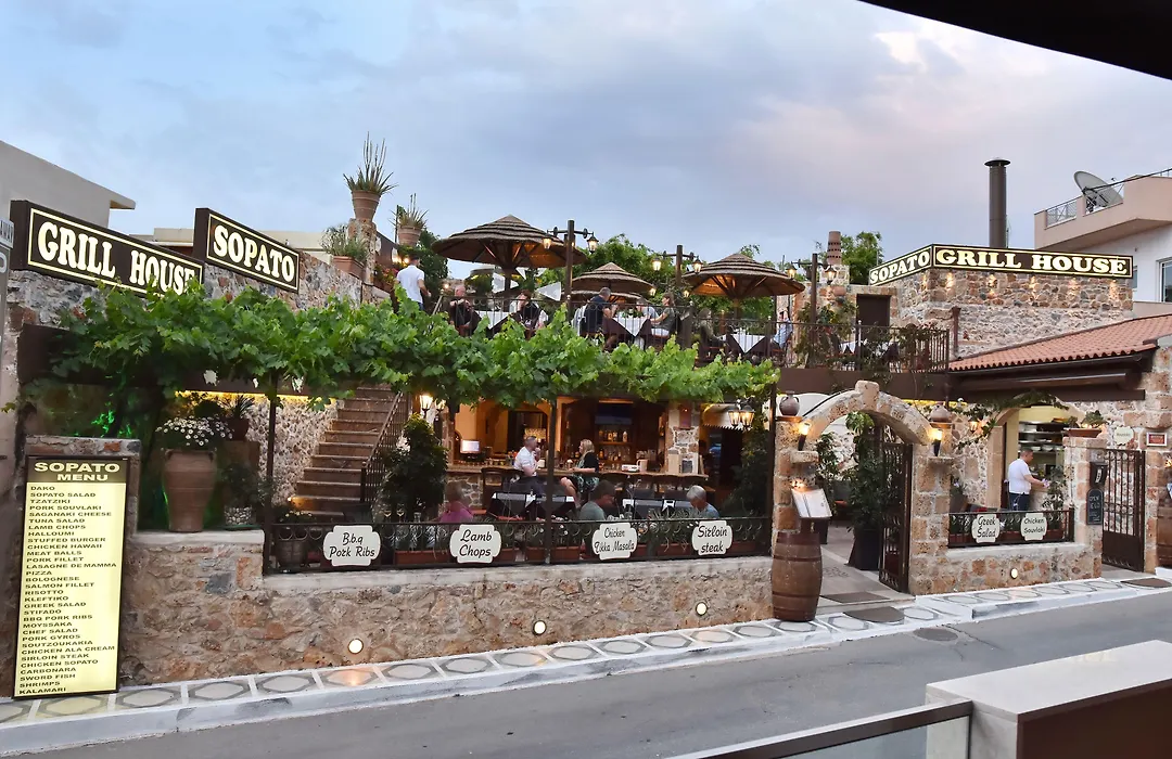 24 Seven Boutique Hotel-1